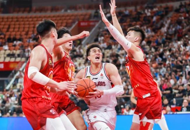 姚明这七年：男篮错失两届奥运会 CBA取消升降级