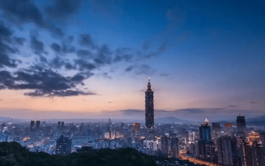 不能再等了！解放军战舰战机进入台海，行动又快又稳！台军慌了