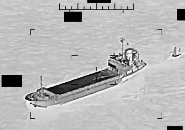 海峡打响第一枪打响！4艘快艇直接被击沉，80名陆战官兵全军覆没