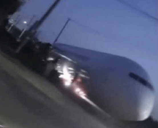 明查｜这是“C919迫降在农田”？实为飞机模型将用于科普体验