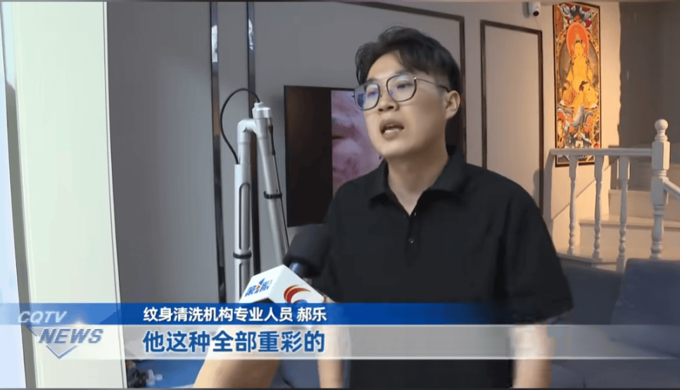 68岁大爷满身纹身！高铁飞机坐不了，亲友躲着走：你是个老妖怪