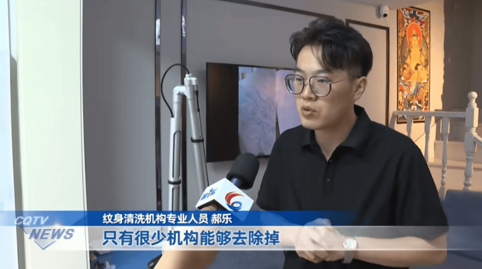 68岁大爷满身纹身！高铁飞机坐不了，亲友躲着走：你是个老妖怪